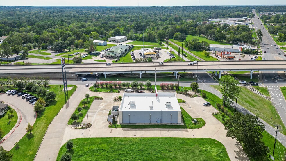 More Photos Of 101 S John Redditt Dr, Lufkin Medical For Sale