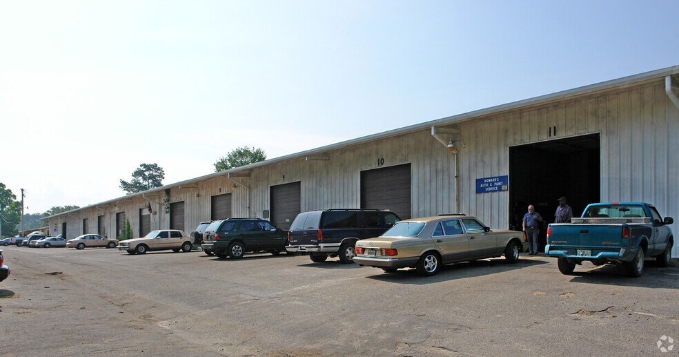Primary Photo Of 1530 Capital Cir SW, Tallahassee Warehouse For Lease