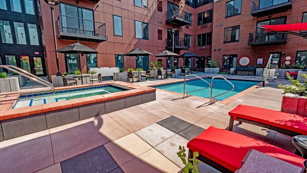 More Photos Of 1455 W Lake St, Minneapolis Multifamily For Sale