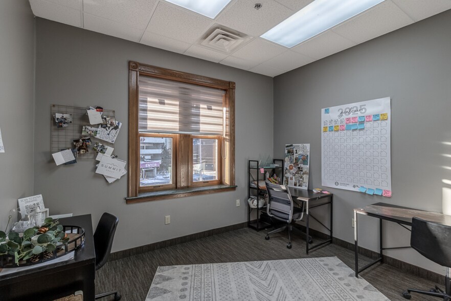 More Photos Of 112-142 S Riverfront Dr, Mankato Office For Lease
