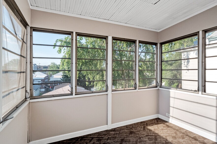 More Photos Of 5007 Goethe Ave, Saint Louis Multifamily For Sale