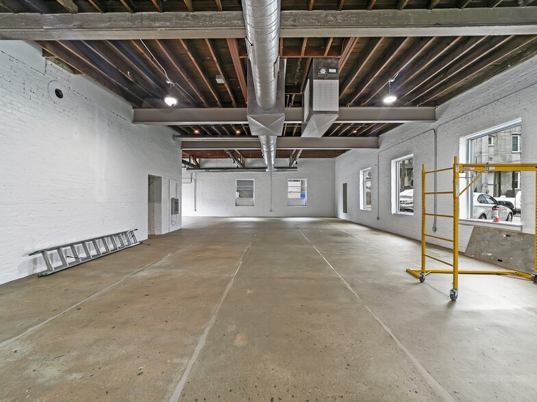 More Photos Of 37 N Broad St, Brevard Storefront Retail Office For Lease