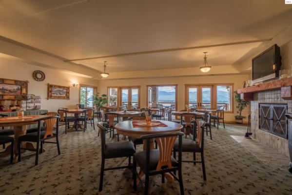 More Photos Of 51 Lakeshore Dr, Sagle Hotel For Sale