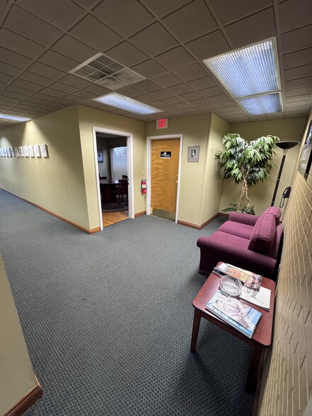 More Photos Of 7086 Corporate Way, Dayton Office For Lease