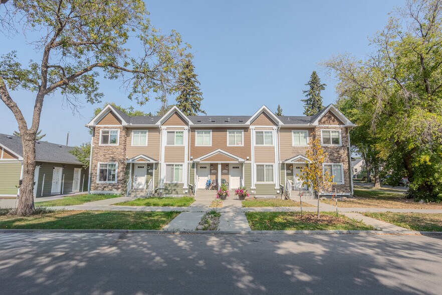 More Photos Of 12504 119 Av NW, Edmonton Multifamily For Sale
