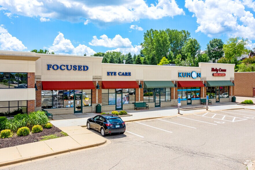 More Photos Of 7590-7608 160th St W, Lakeville Storefront For Lease