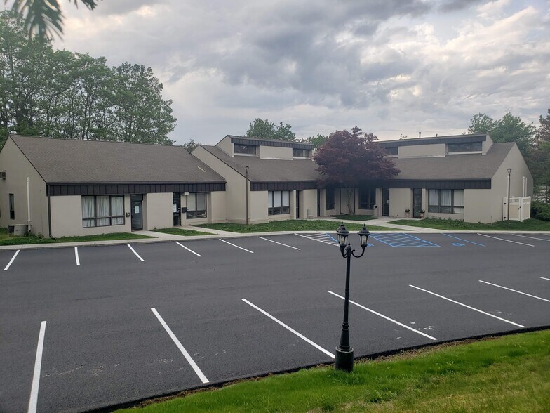 Primary Photo Of 6 Century Hill Dr, Latham Office For Lease