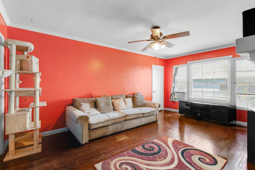 More Photos Of 120 S Coronado St, Los Angeles Apartments For Sale