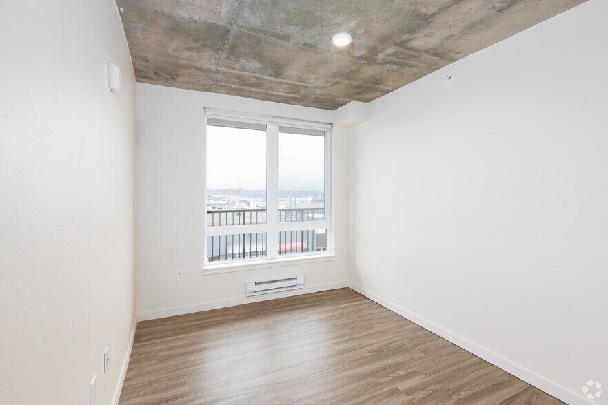 More Photos Of 102 N G St, Tacoma Apartments For Lease