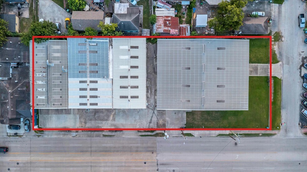 More Photos Of 1406-1420 Telephone Rd, Houston Showroom For Sale