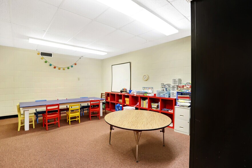 More Photos Of 1792 N Parkway, Memphis Religious Facility For Sale