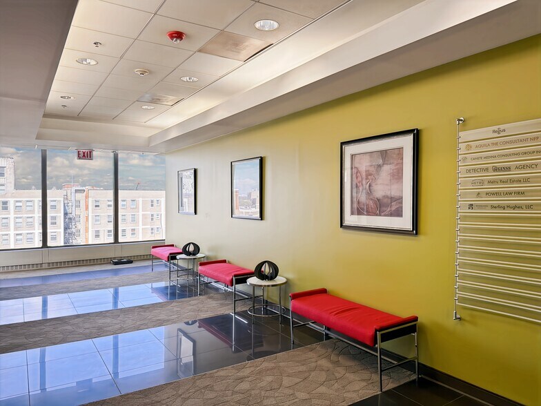 More Photos Of 1603 Orrington Ave, Evanston Coworking Space
