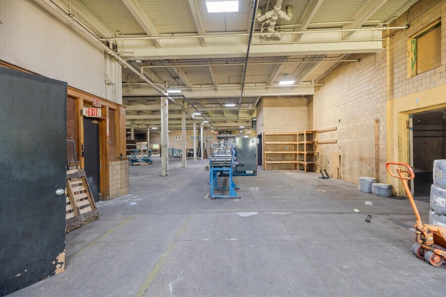 More Photos Of 254 Minot Ave, Auburn Warehouse For Sale