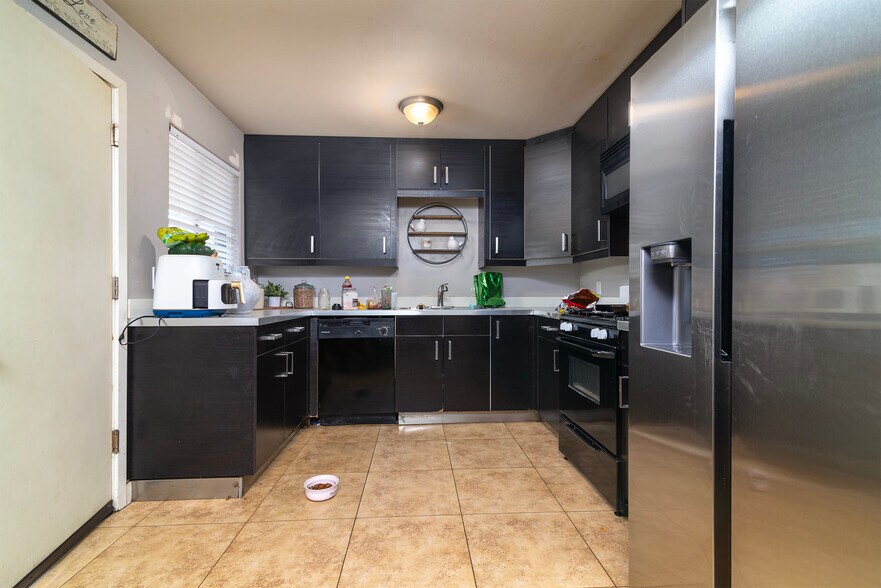 More Photos Of 822 E Montecito Ave, Phoenix Apartments For Sale