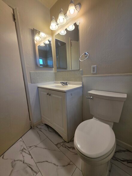 More Photos Of 541-553 Admiral Callaghan Ln, Vallejo Apartments For Sale
