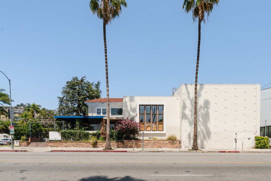 More Photos Of 7677 W Sunset Blvd, Los Angeles General Retail For Sale