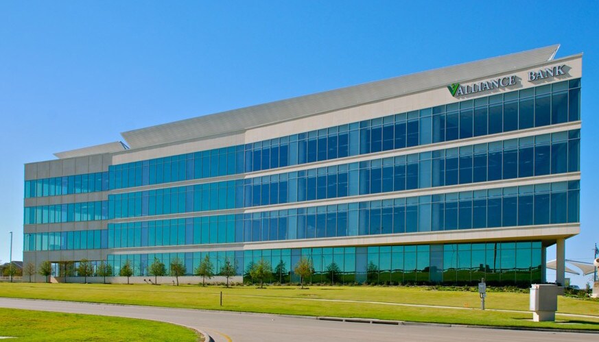 More Photos Of 5900 S Lake Forest Dr, McKinney Office For Lease