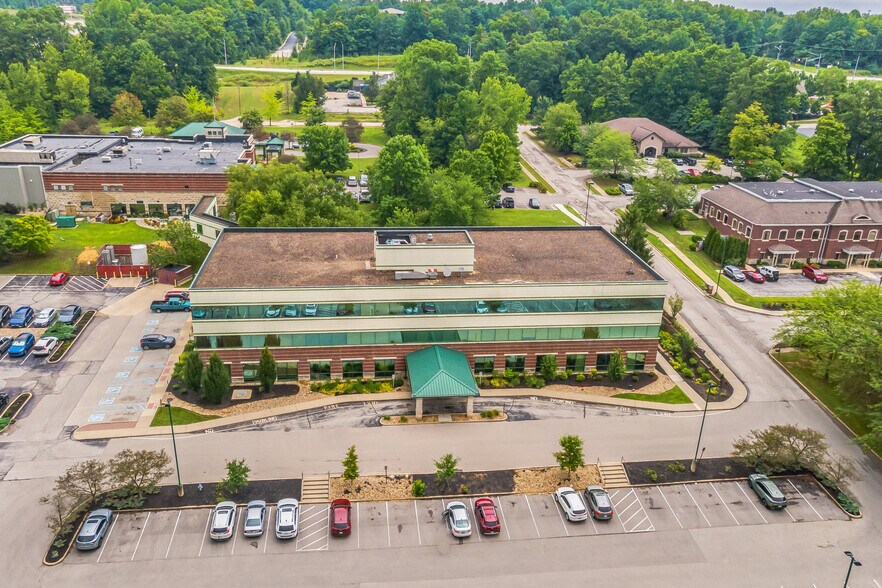 More Photos Of 2920 S McIntyre Dr, Bloomington Medical For Lease