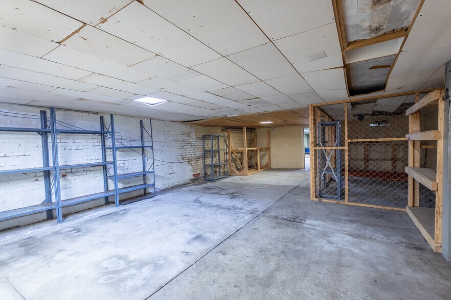 More Photos Of 2313 13th, Columbus General Retail For Sale