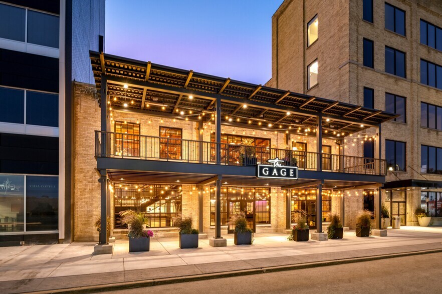 More Photos Of 1205 S 70th St, West Allis Unknown For Lease