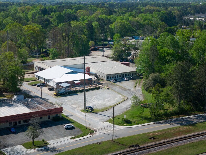 More Photos Of 25 Word St, Fairburn Warehouse For Sale