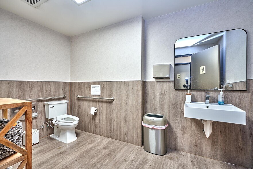 More Photos Of 2220 W Lincoln Ave, Anaheim Freestanding For Sale