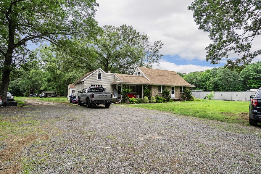 More Photos Of 1706 Englishtown Rd, Old Bridge Warehouse For Sale