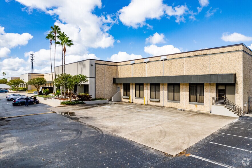 Primary Photo Of 7550-7584 Brokerage Dr, Orlando Warehouse For Lease