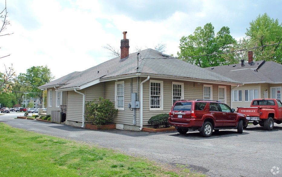 More Photos Of 222 Baldwin Ave, Charlotte Office For Lease