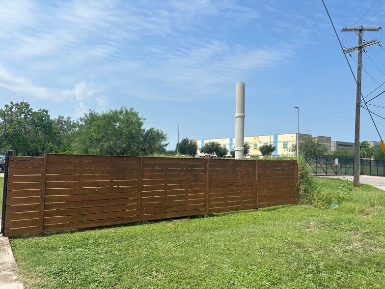 More Photos Of 1100 E Owassa Rd, Edinburg Apartments For Sale