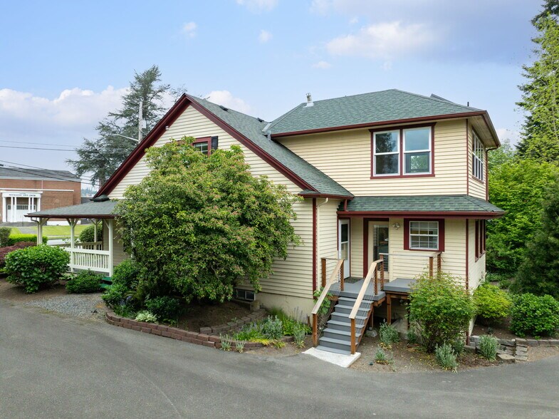 More Photos Of 654 W Main St, Monroe Office For Sale