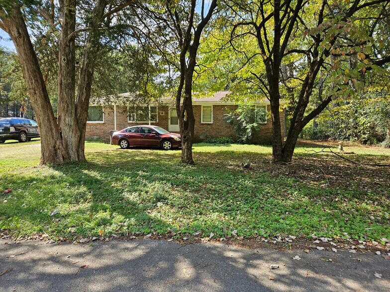 More Photos Of 206 Travis Rd NW, Huntsville Light Distribution For Sale