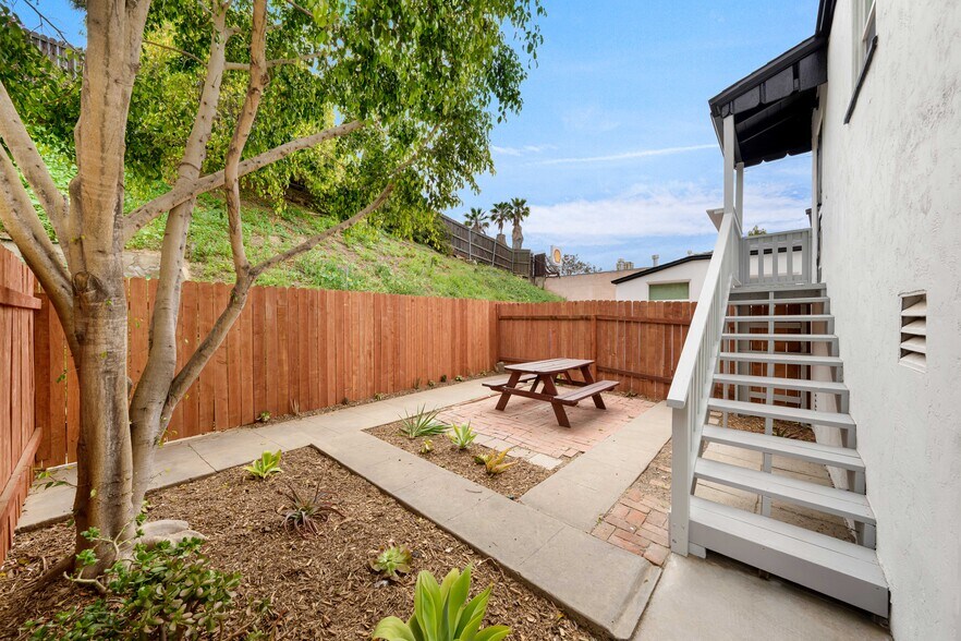 More Photos Of 1705-1715 Glenwood Dr, San Diego Apartments For Sale