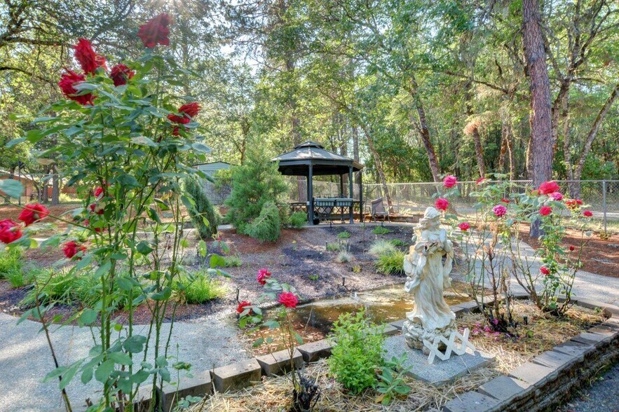 More Photos Of 625 Barbara Drive, Grants Pass Assisted Living For Sale