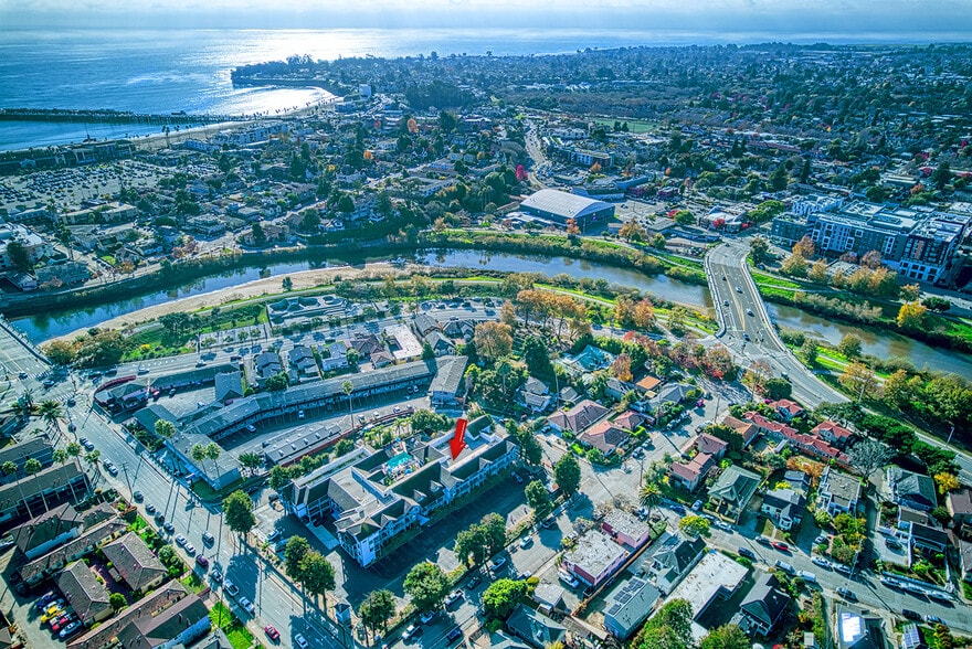 More Photos Of 600 Riverside Ave, Santa Cruz Hotel For Sale