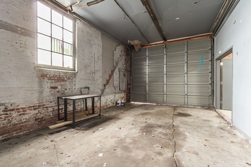 More Photos Of 64 Spencer St, Rochester Loft Creative Space For Sale