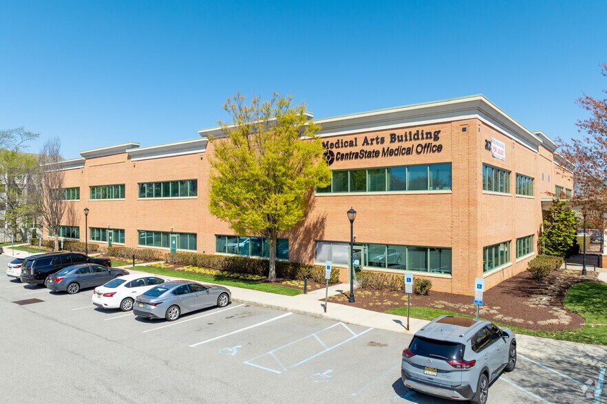 More Photos Of 312 Applegarth Rd, Monroe Township Medical For Lease