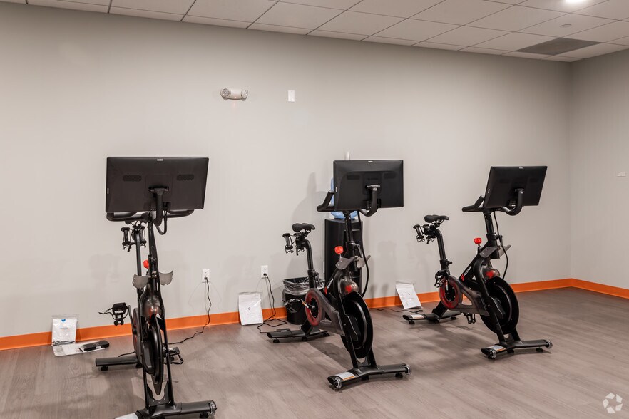 More Photos Of 1600-1650 W Girard Ave, Philadelphia Multifamily For Sale