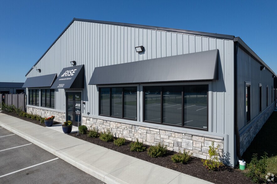 More Photos Of 2550 Tracy Rd, Northwood Light Manufacturing For Lease