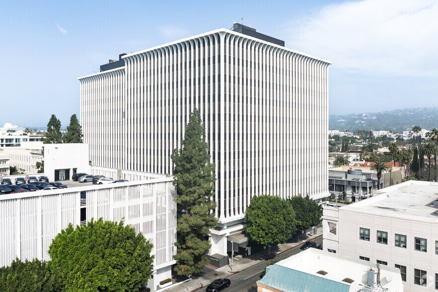 More Photos Of 9100 Wilshire Blvd, Beverly Hills Office For Lease