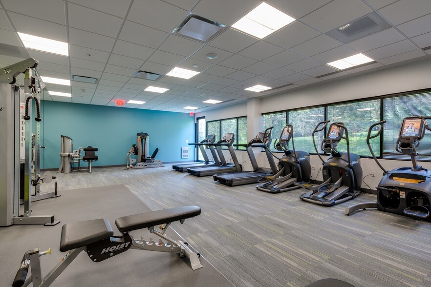 More Photos Of 20250 Century Blvd, Germantown Office For Sale