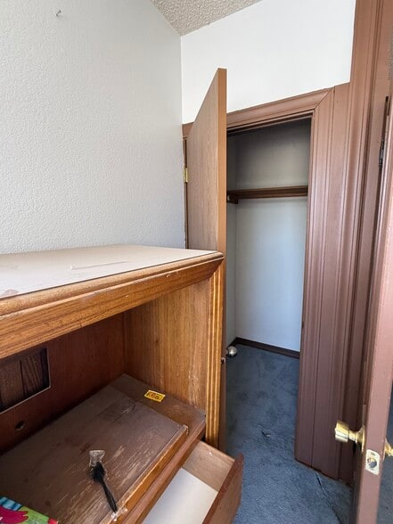 More Photos Of , Battle Mountain General Retail For Sale