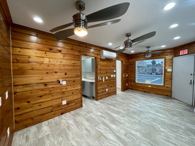 More Photos Of 3193 Imperial Ave, San Diego Freestanding For Sale