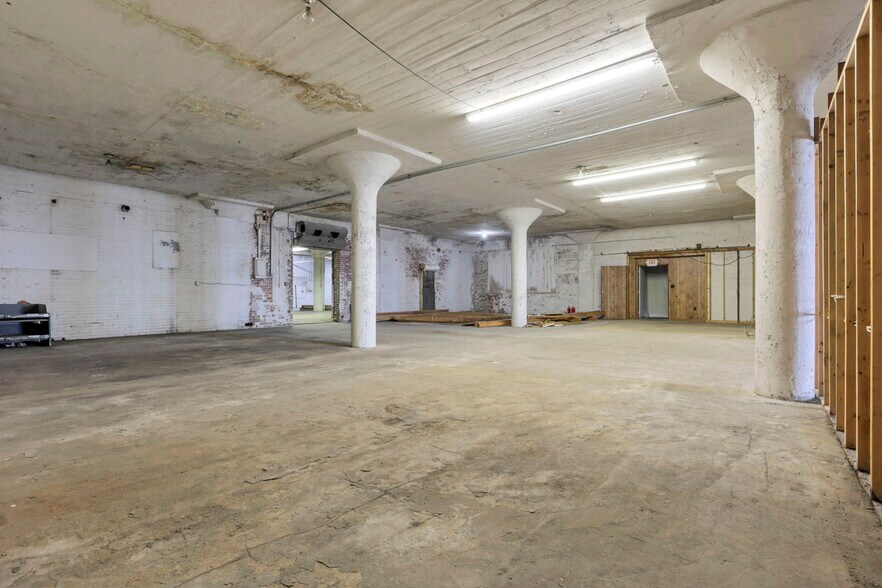 More Photos Of 435 N Elizabeth St, Lima Warehouse For Sale