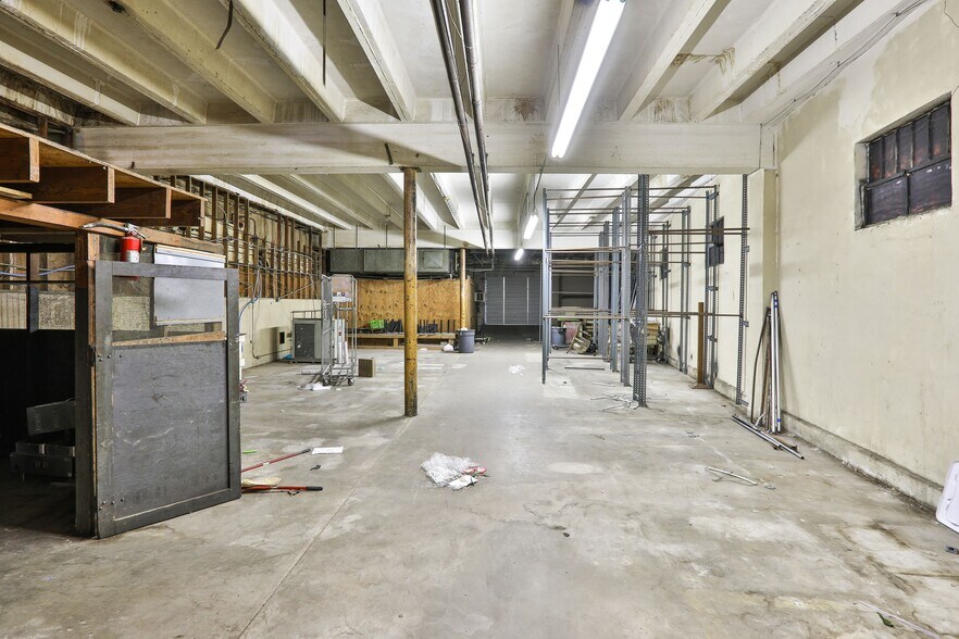More Photos Of 2708-2720 Fredericksburg Rd, San Antonio Storefront For Sale