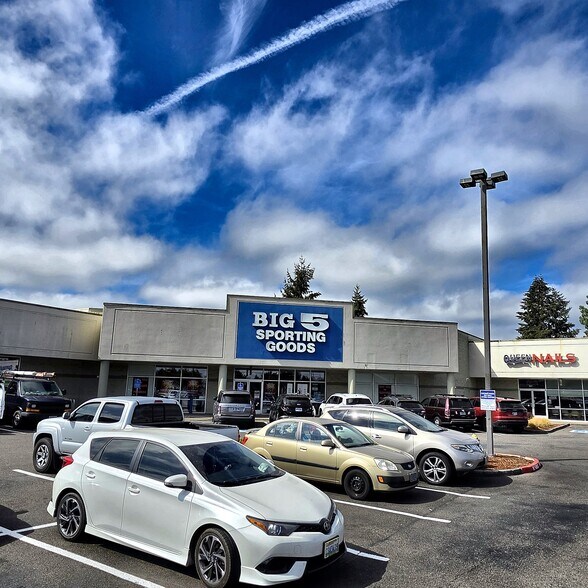 More Photos Of 4637-4695 Commercial St SE, Salem General Retail For Lease