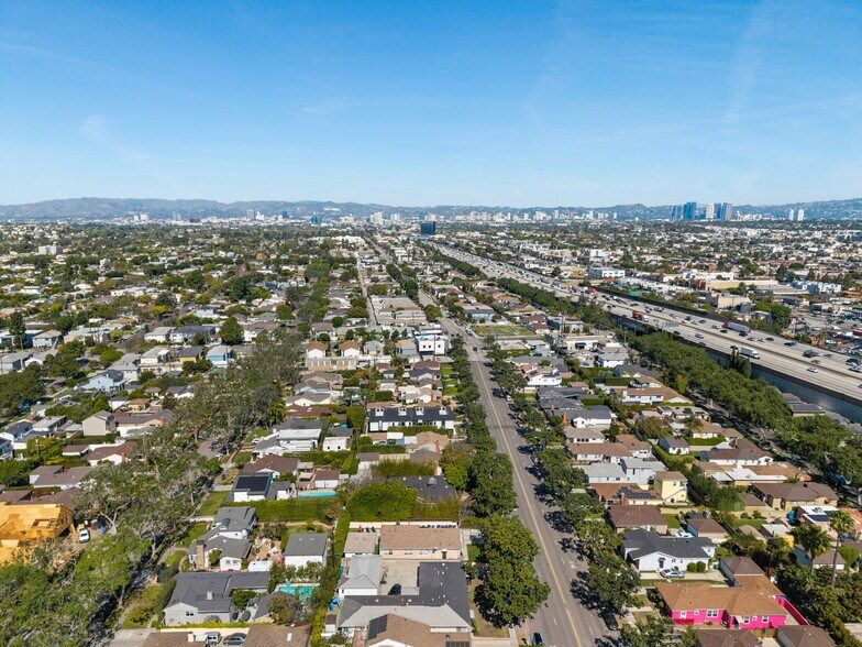 More Photos Of 4069-4071 Sawtelle Blvd, Culver City Apartments For Sale