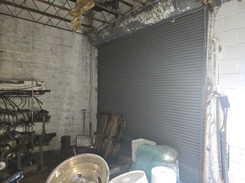 More Photos Of 86-90 Elinor Ave, Akron Manufacturing For Sale