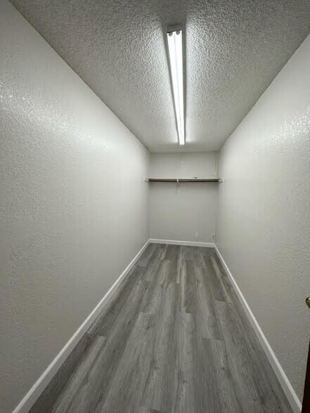 More Photos Of 17151 Main St, Hesperia Medical For Lease