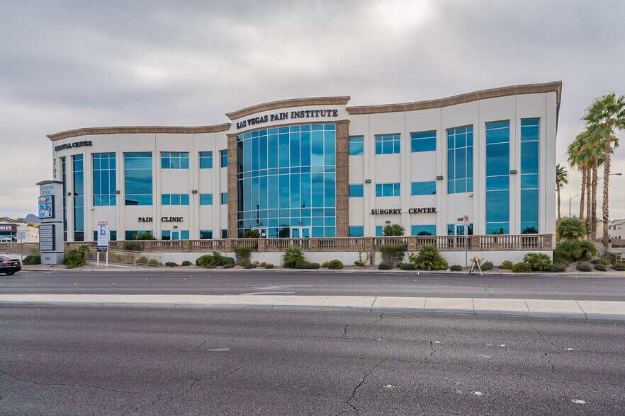 More Photos Of 2705 W Horizon Ridge Pky, Henderson Medical For Lease
